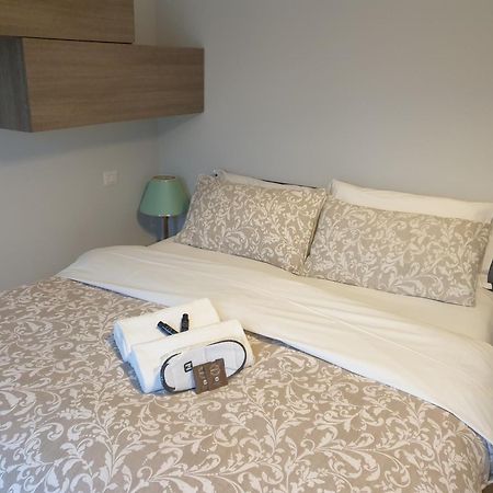 Michelangelo Apartments Кормано Номер фото