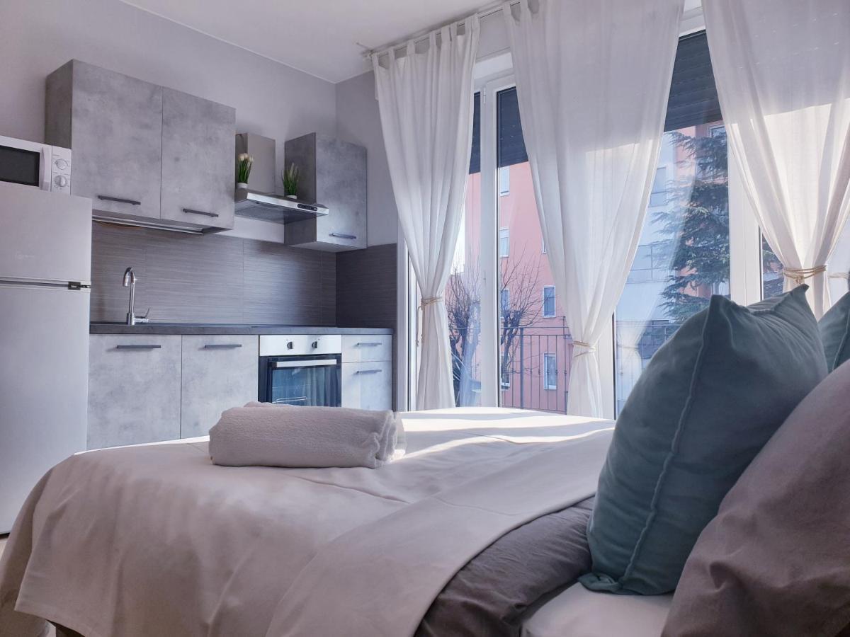 Michelangelo Apartments Кормано Экстерьер фото