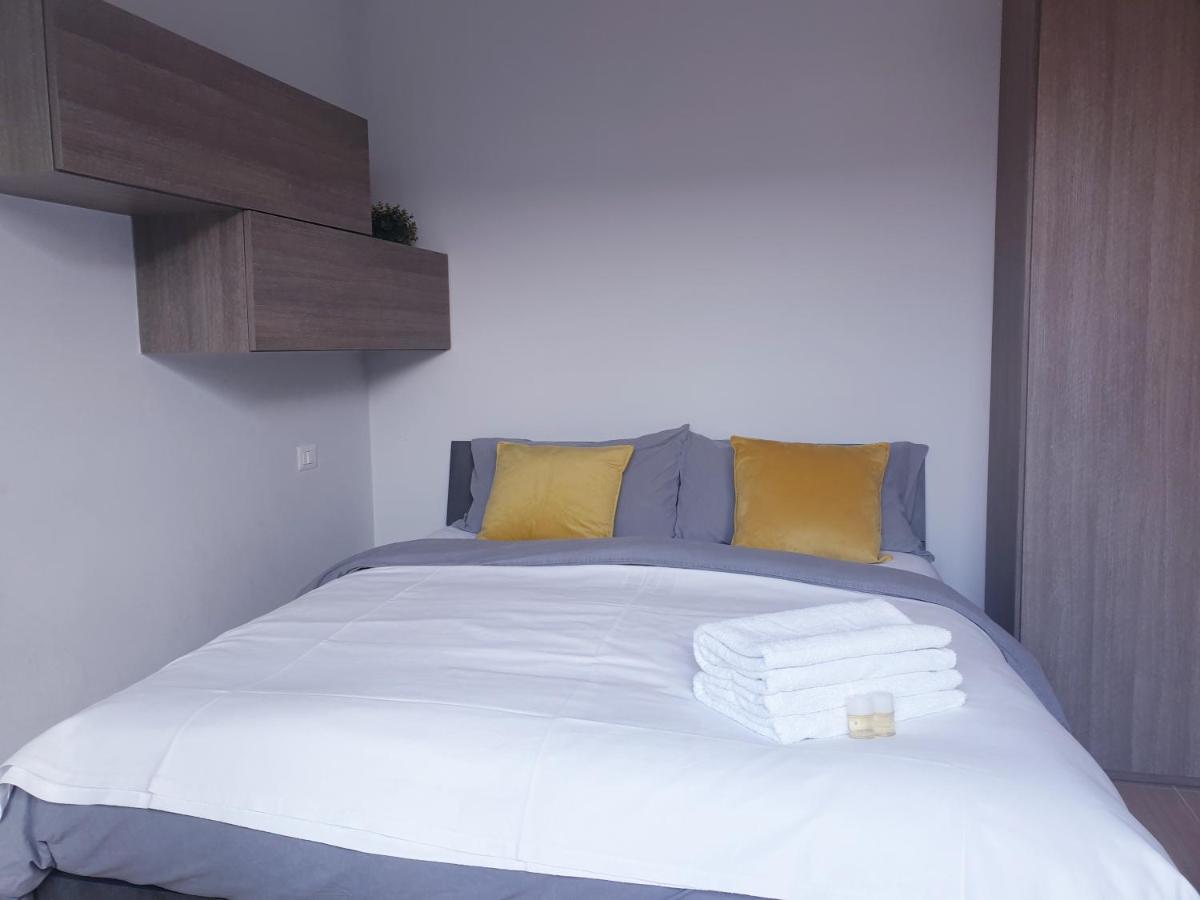 Michelangelo Apartments Кормано Экстерьер фото