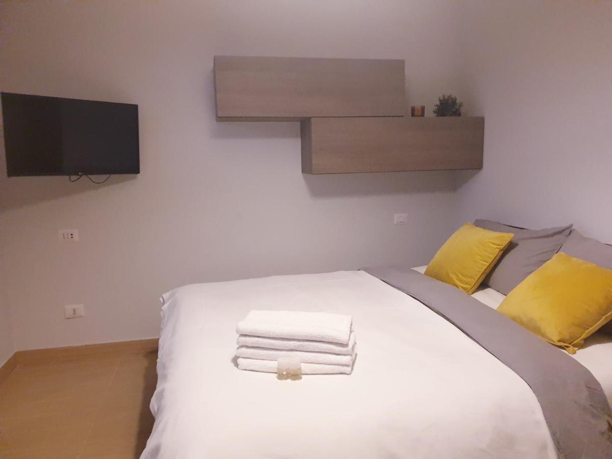 Michelangelo Apartments Кормано Экстерьер фото