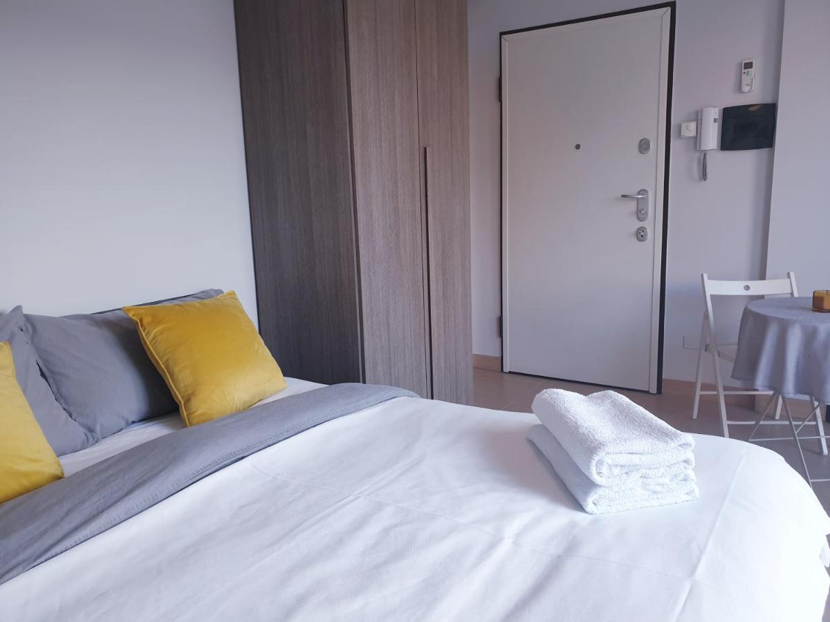 Michelangelo Apartments Кормано Экстерьер фото